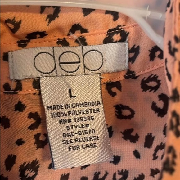 Debs Pink Leopard Print Button Up Blouse Women’s Long Sleeve Top Size L - Picture 2 of 4